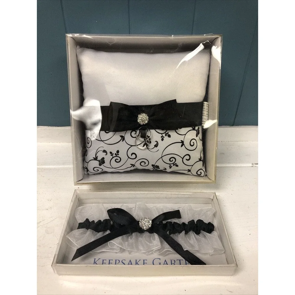 New Lillian ROSE Black White 8